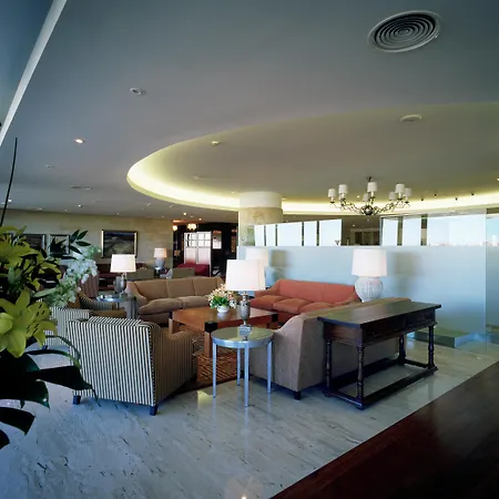 Hotel De 4*