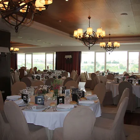 Hotel De 4*